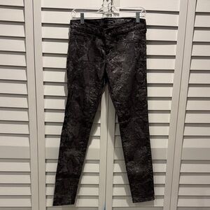 Flying Monkey NWOT Snake Metallic patterned Skinny Pants.